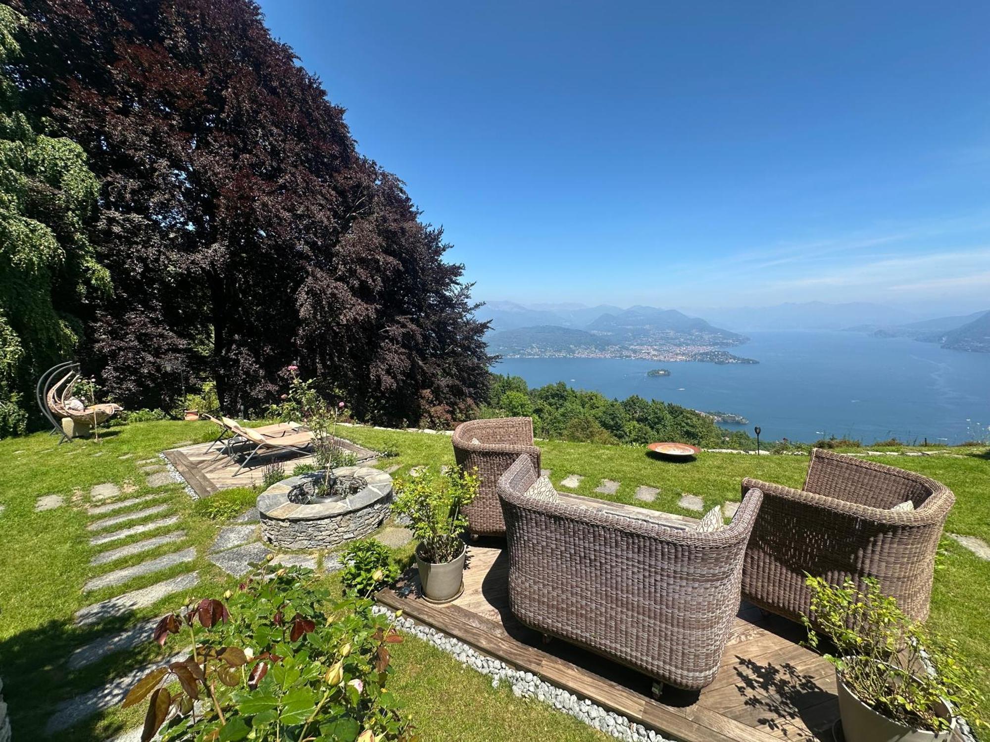 Private Luxury & Silence Retreat With Spectacular View Over The Maggiore *