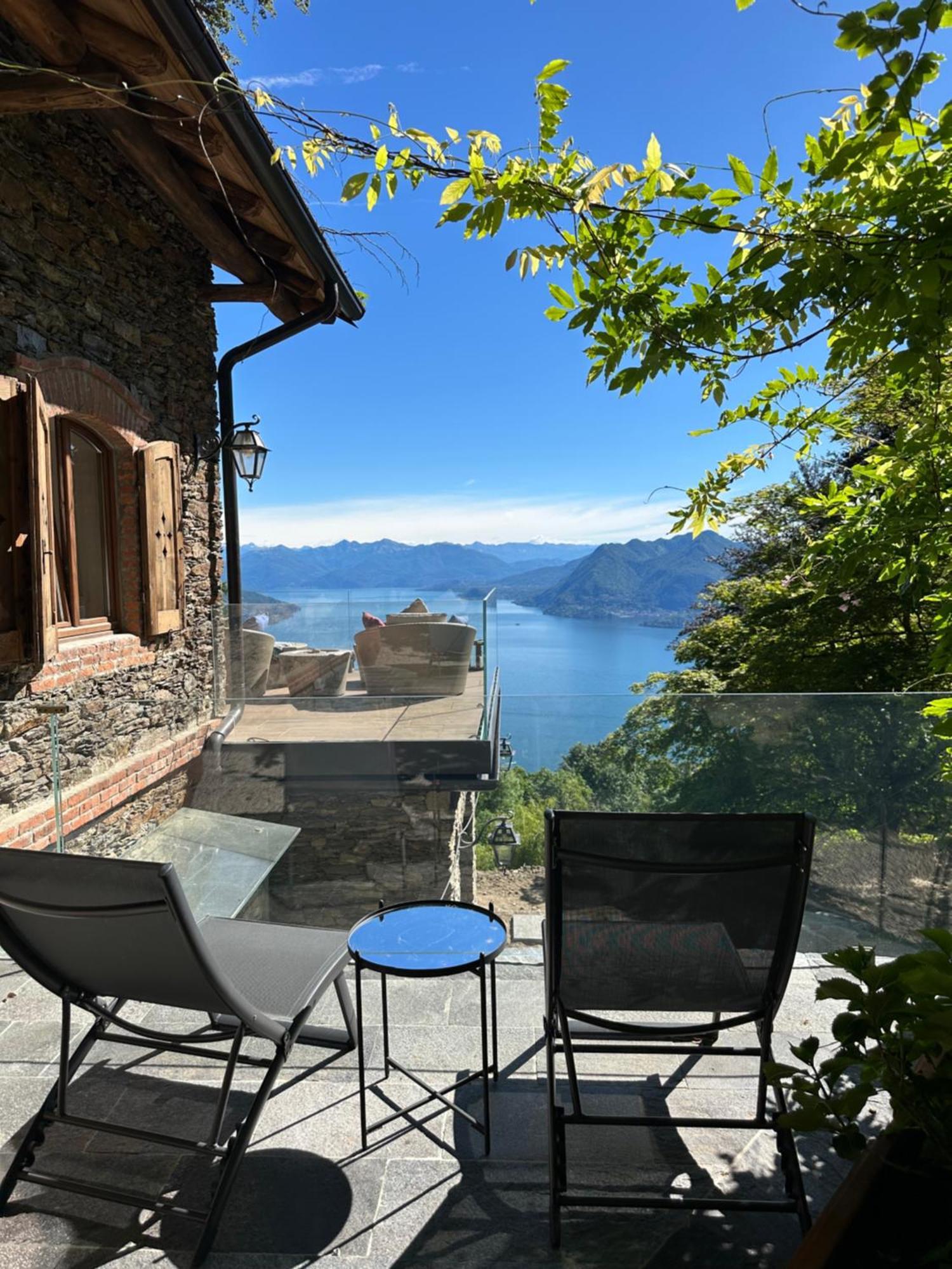 Private Luxury & Silence Retreat With Spectacular View Over The Maggiore Bed & Breakfast Stresa